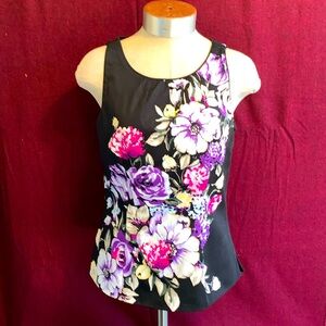 Beautiful summer top. Seldom worn.
